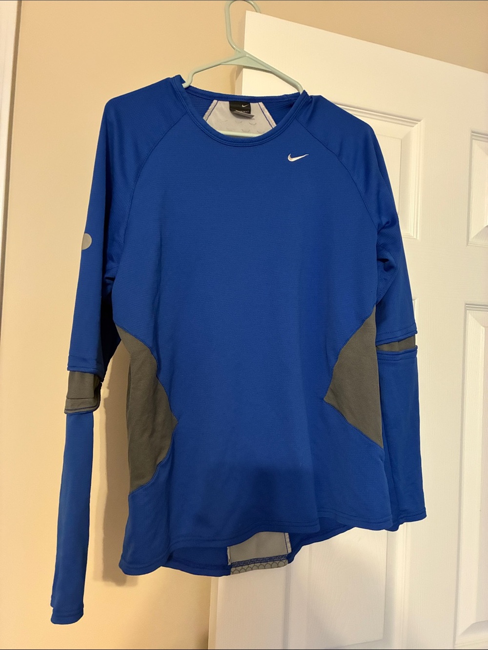 Nike Men’s Crewneck Sweatshirt — Blue and Gray